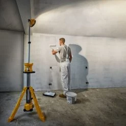 Lampe LED sans-fil trépied XR Dewalt DCL079 18 V nue -Pas Cher Materiel de chantier Magasin AFD 139992