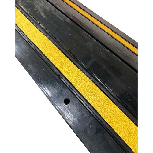 Passe câble Viso ralentisseur à 4 trous de fixations - WP240 4 Passe câble Viso ralentisseur à 4 trous de fixations - WP240 – Image 2